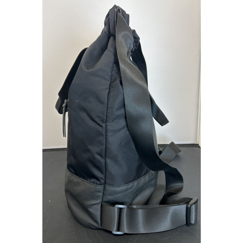 Zyia Active Drawstring Backpack Puffer Black Gym … - image 2